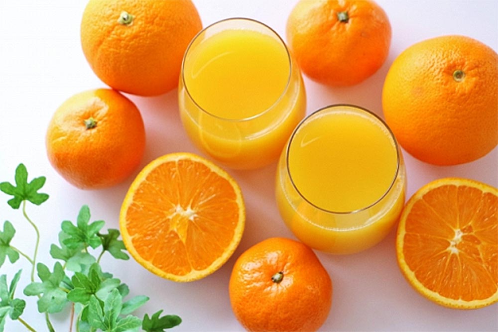 みかんとオレンジジュース